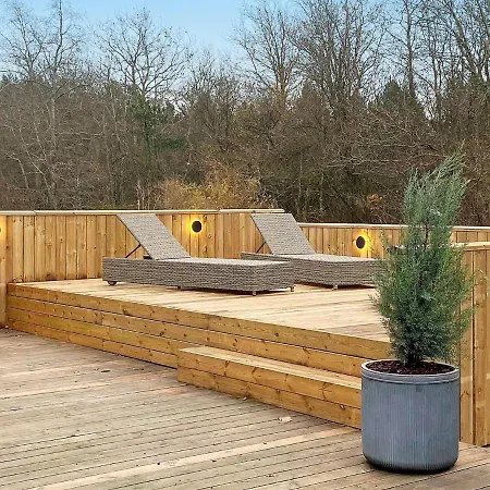 X Holiday home *