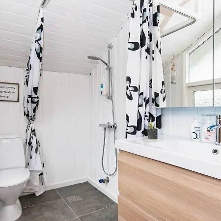 X Holiday home *