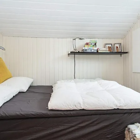 X Holiday home *